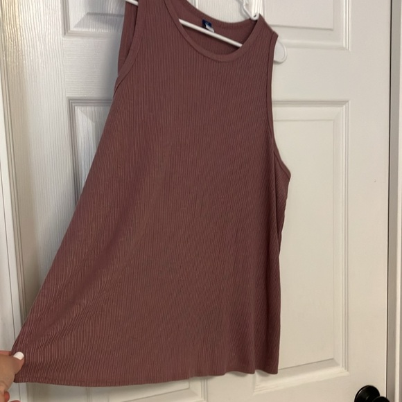 Old navy ribbed summer tank. Purple/mauve. Loose and light weight. Like new. - Picture 3 of 4